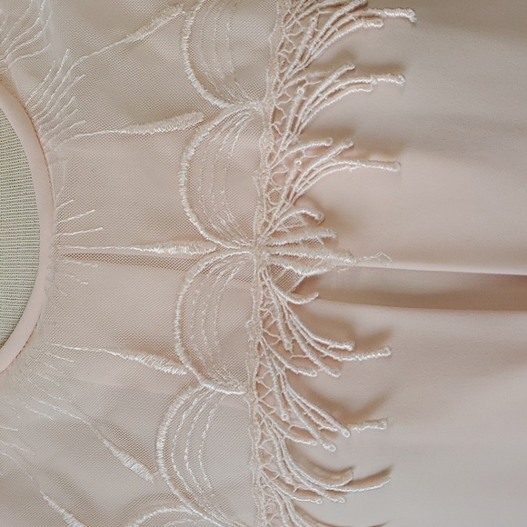 Liz Robers, vintage blouse. Size 12. Long sleeves, chiffon, lovely pearl buttons - Picture 2 of 12